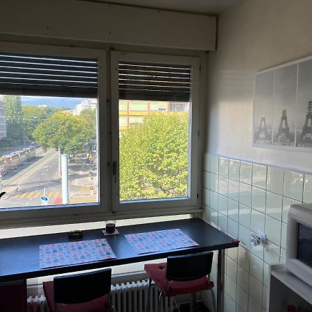 2 Bedroom Flat Near Nations And In The Center Genève Eksteriør bilde